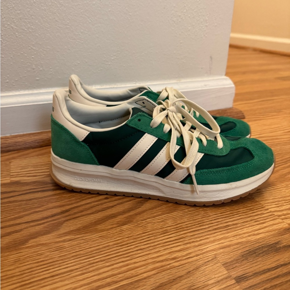 Adidas Forest Green and Cream Sneakers